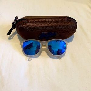 Maui Jim’s sunglasses blue mirror lens, clear frosted frame.